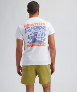 Stoic Mountain Magic Graphic T-Shirt -Stoic Sales Store WHI D4 1